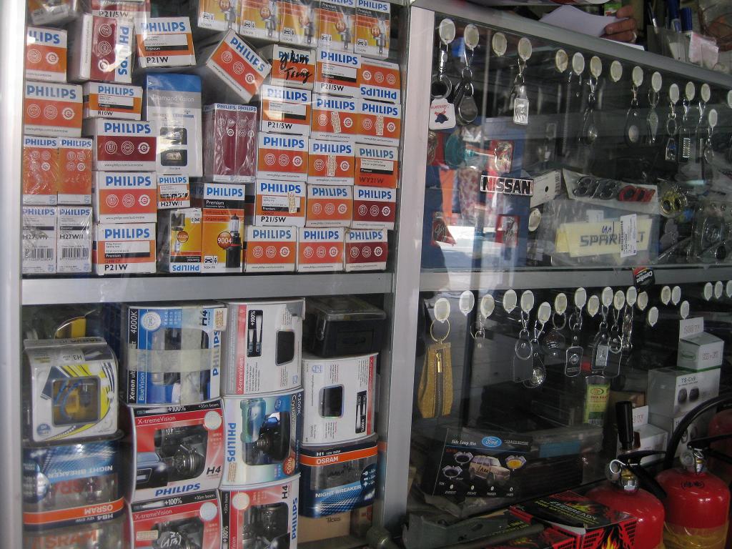 Kh&ocirc;ng n&ecirc;n qu&aacute; tin v&agrave;o những phụ kiện k&egrave;m theo từ h&atilde;ng