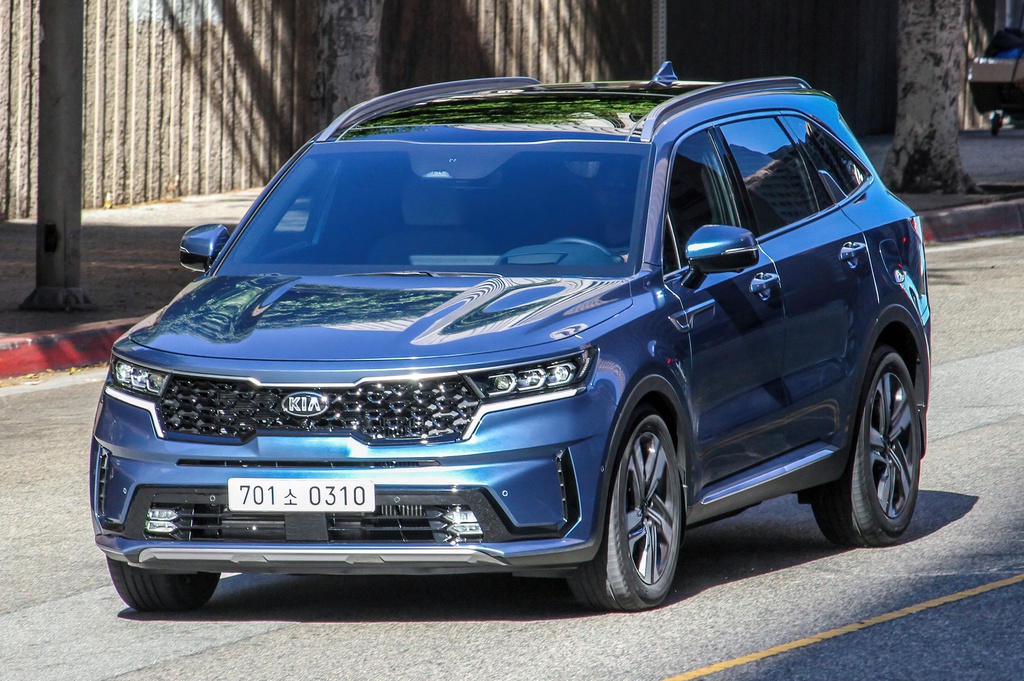 1-kia-sorento-2021-sap-ra-mat-muaxe-net