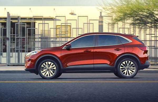 2-ra-mat-ford-escape-2021-muaxe-net