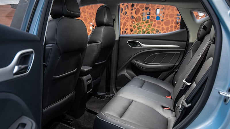 hang-ghe-sau-xe-mg-zs-ev-2021-muaxe-net