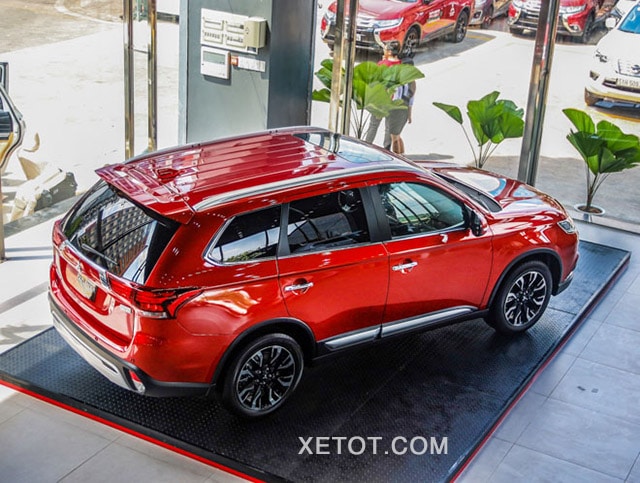 baga-mui-mitsubishi-outlander-2021-2-0-cvt-premium-mau-do-muaxe-net