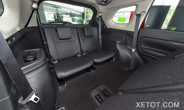 hang-ghe-thu-ba-mitsubishi-outlander-2021-2-0-cvt-premium-mau-do-muaxe-net