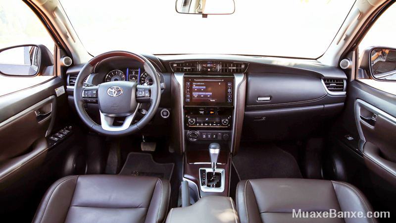 noi-that-xe-toyota-fortuner-2-7at-4-4-2021-may-xang-2-cau-muaxe-net