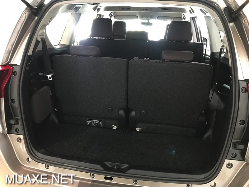 khoang-hanh-ly-toyota-innova-20e-mt-2021-muaxe-net.jpg