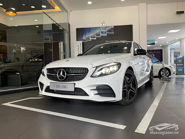 gia-xe-mercedes-c300-amg-2021-xetot-com-24