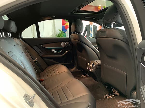 hang-ghe-sau-xe-mercedes-c300-amg-2021-xetot-com-5