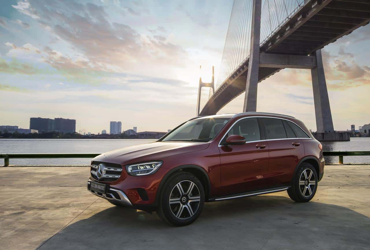 Mercedes GLC 200 4MATIC 2023 gi&aacute; lăn b&aacute;nh, đ&aacute;nh gi&aacute; xe, ưu đ&atilde;i (09/2022)