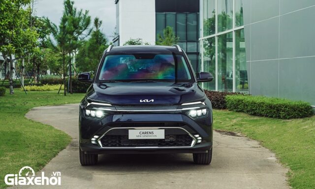 KIA Carens 2025 có đầu xe mới mẻ. Kia Carens